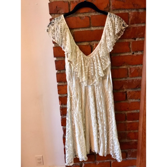 Beautiful cream lace dress from OU with tags - Picture 4 of 4